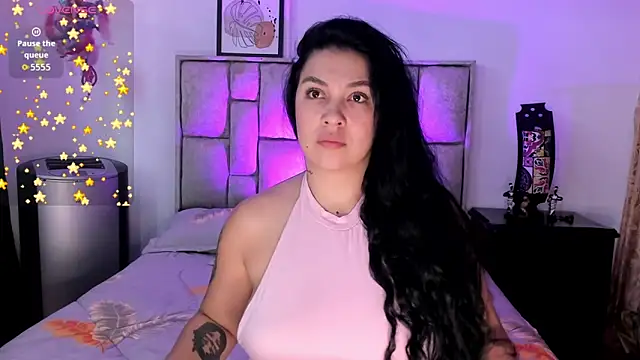 Snapshot of brianaGuzman chatting on June 2026 04:13:01 PM brianaGuzman online show from June 2026 04:13:01 PM