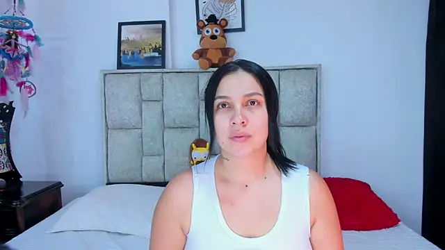 brianaGuzman online show from March 2026 07:04:01 PM