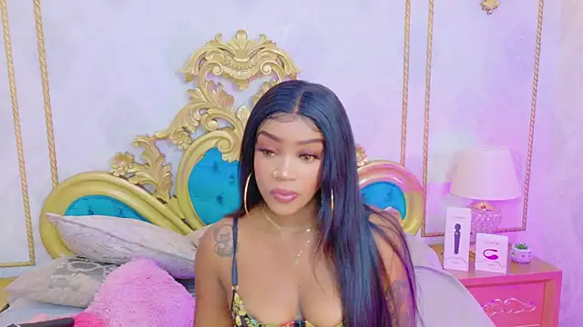 SalomeRestrepo online show from November 2025 06:24:02 AM