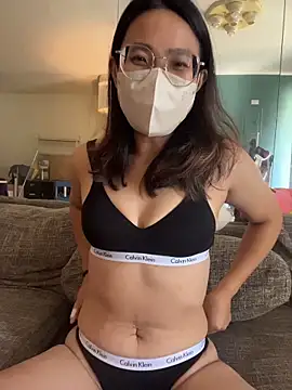 yourbootygirl online show from November 2025 02:34:01 AM