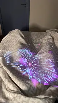 Snapshot of FEIYU001 chatting on November 2025 03:23:01 PM FEIYU001 online show from November 2025 03:23:01 PM