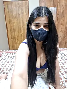 Snapshot of aaliya_bhattt chatting on July 2026 06:47:01 PM aaliya bhattt online show from July 2026 06:47:01 PM