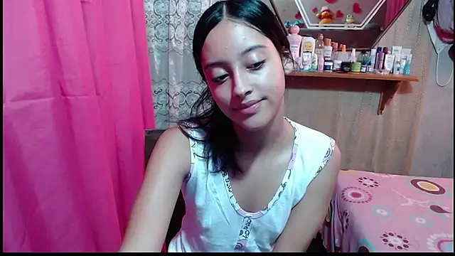 Lunawillis online show from March 2026 08:36:01 PM