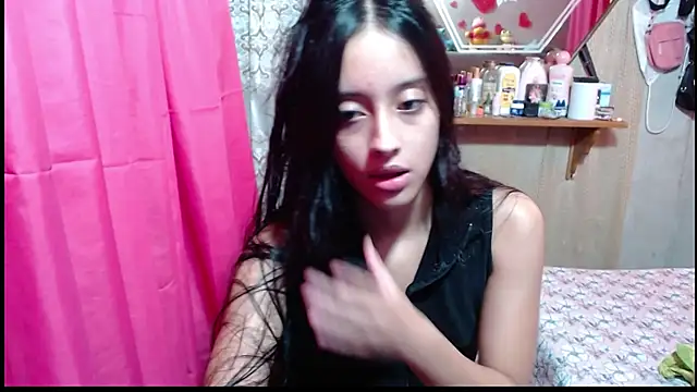 Lunawillis online show from January 2026 05:19:01 PM