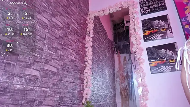 katt  black   online show from October 2025 09:01:02 PM