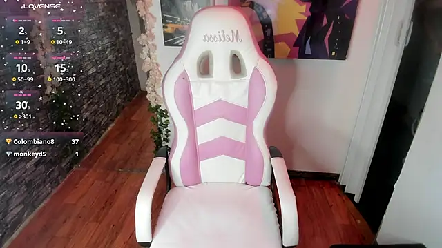 katt  black   online show from October 2025 08:43:02 PM