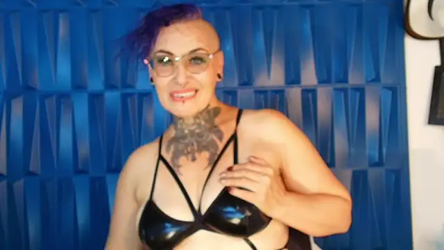 Snapshot of SandyyRose chatting on February 2025 07:19:02 PM SandyyRose online show from February 2025 07:19:02 PM