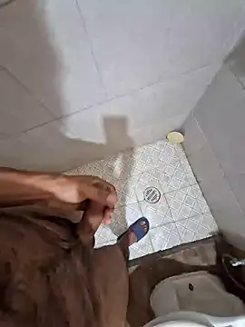 Snapshot of Piter1022 chatting on March 2025 10:05:01 PM Piter1022 online show from March 2025 10:05:01 PM