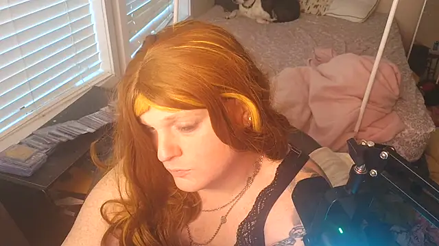 EmberLee online show from December 2025 12:59:02 PM