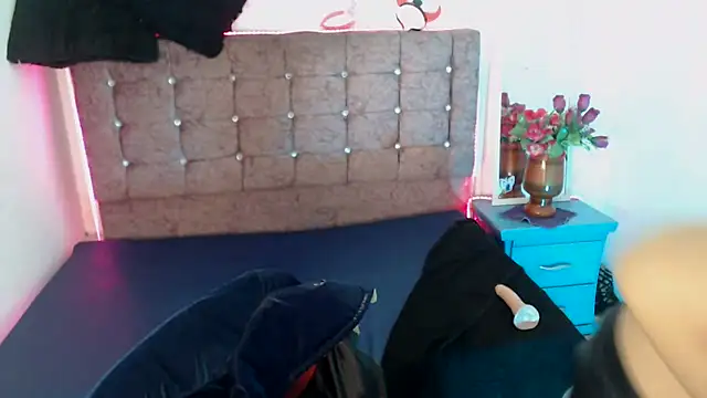 Snapshot of lily_jamesx chatting on November 2025 02:49:02 PM lily jamesx online show from November 2025 02:49:02 PM