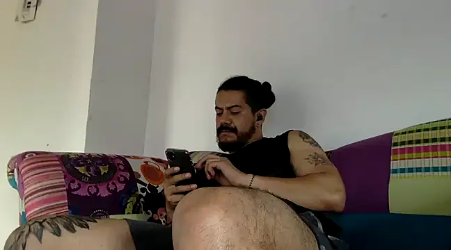 AndresSmith   online show from March 2025 03:14:02 PM