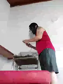 AndresSmith   online show from December 2024 07:01:01 PM