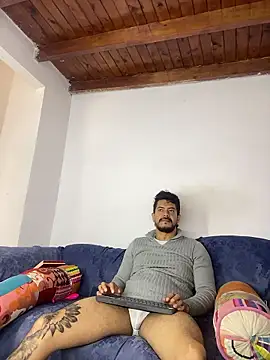 AndresSmith   online show from January 2026 05:17:02 PM