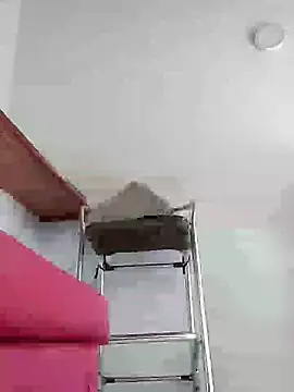 AndresSmith   online show from December 2024 03:31:01 PM