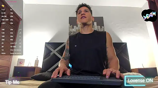 nakedfoam1 online show from April 2026 03:13:01 AM