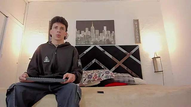 nakedfoam1 online show from November 2025 04:56:02 AM