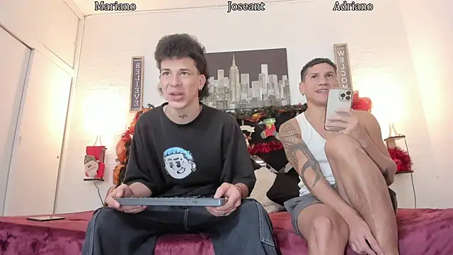 nakedfoam1 online show from November 2025 04:12:02 AM