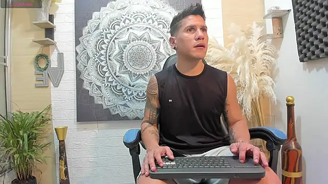 nakedfoam1 online show from January 2026 03:21:02 AM