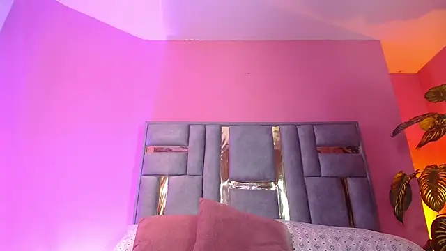 Bianca ks online show from March 2025 06:32:02 AM