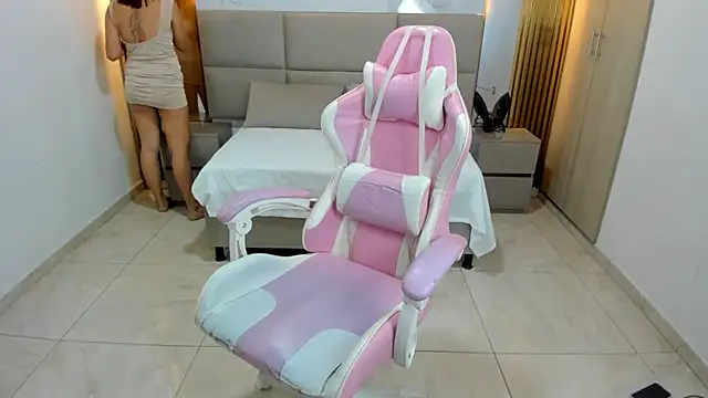 Snapshot of Maysa_badawi chatting on March 2025 07:17:01 PM Maysa badawi online show from March 2025 07:17:01 PM