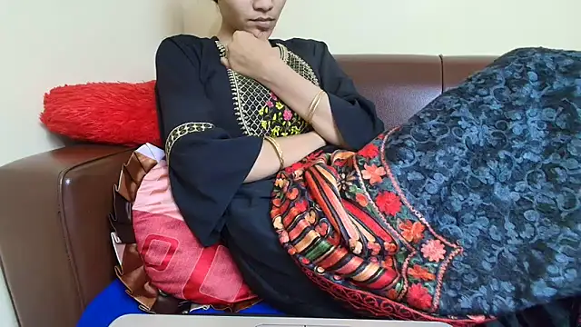 Srabontii online show from December 2025 09:08:02 AM