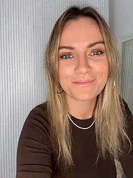 Snapshot of Milla__one chatting on November 2025 09:48:02 AM Milla one online show from November 2025 09:48:02 AM