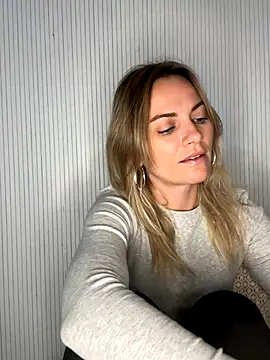 Snapshot of Milla__one chatting on November 2025 02:21:01 PM Milla one online show from November 2025 02:21:01 PM