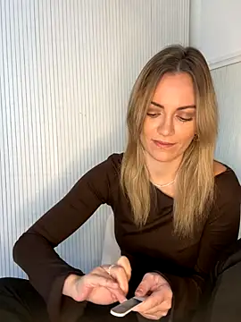 Snapshot of Milla__one chatting on December 2025 08:37:02 AM Milla one online show from December 2025 08:37:02 AM