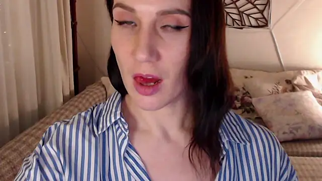 pepper milf online show from January 2025 04:17:01 PM