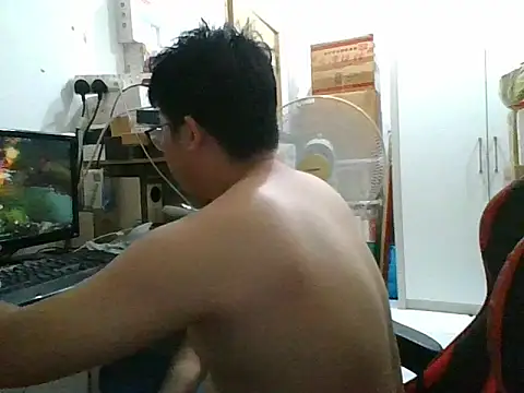 Snapshot of shyboymasturbation chatting on February 2025 12:15:01 PM shyboymasturbation online show from February 2025 12:15:01 PM