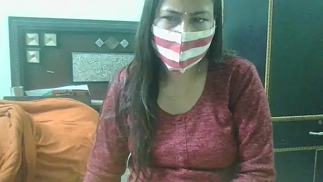 Snapshot of couplesuni chatting on February 2025 09:53:02 PM couplesuni online show from February 2025 09:53:02 PM