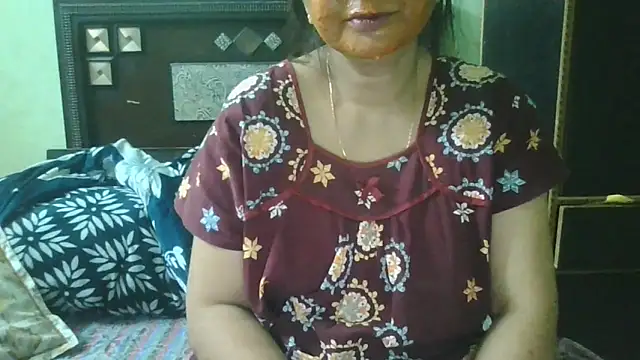 couplesuni online show from April 2026 02:01:01 AM