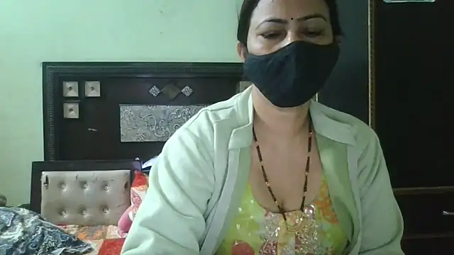 couplesuni online show from February 2026 05:07:01 AM