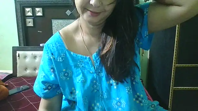 Snapshot of couplesuni chatting on October 2025 02:45:01 AM couplesuni online show from October 2025 02:45:01 AM