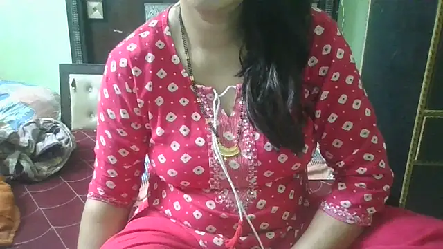 Snapshot of couplesuni chatting on October 2025 03:38:02 AM couplesuni online show from October 2025 03:38:02 AM