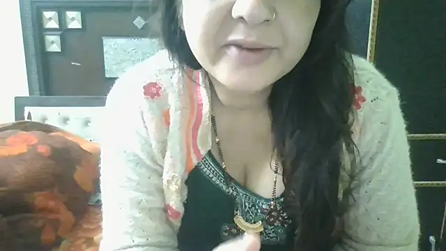 Snapshot of couplesuni chatting on November 2025 05:06:02 AM couplesuni online show from November 2025 05:06:02 AM