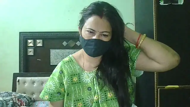 couplesuni online show from April 2026 10:18:02 AM