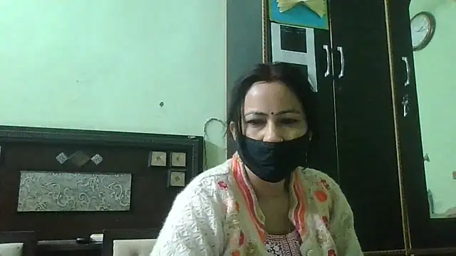 Snapshot of couplesuni chatting on December 2025 04:11:01 AM couplesuni online show from December 2025 04:11:01 AM