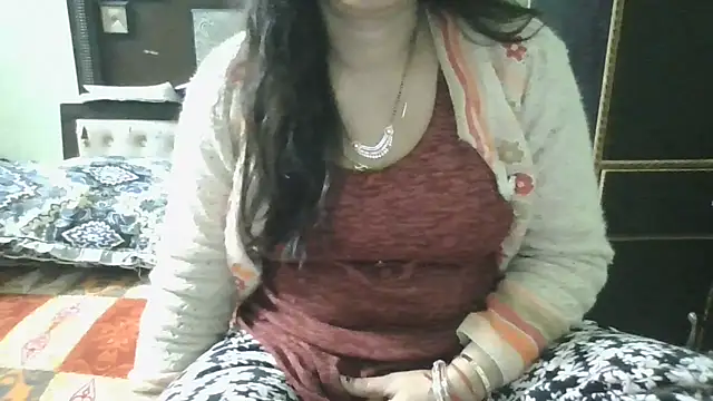 couplesuni online show from February 2026 03:38:02 AM