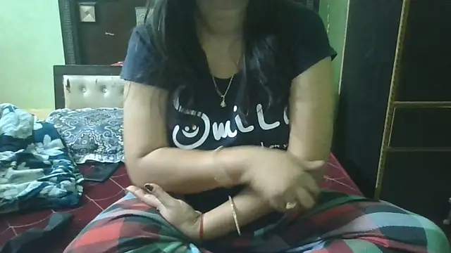 couplesuni online show from May 2026 02:35:02 AM