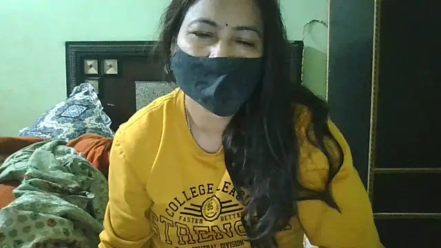 couplesuni online show from February 2026 06:33:02 AM