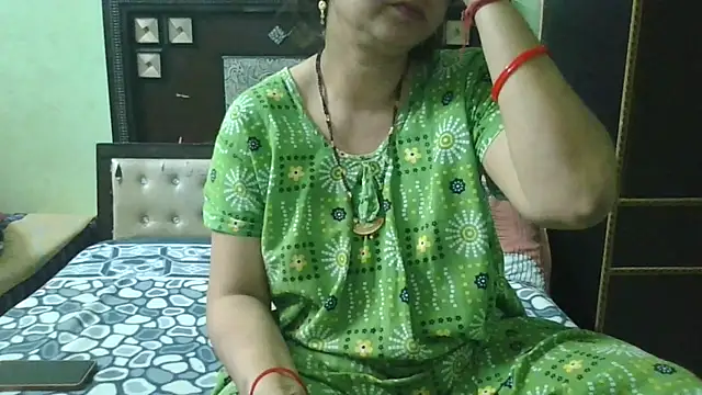 couplesuni online show from February 2026 04:23:01 AM