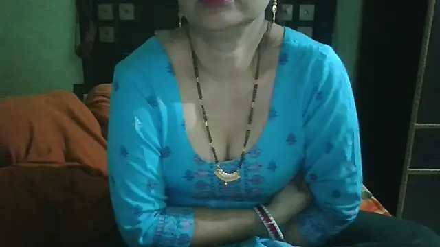 Snapshot of couplesuni chatting on November 2025 04:38:01 AM couplesuni online show from November 2025 04:38:01 AM