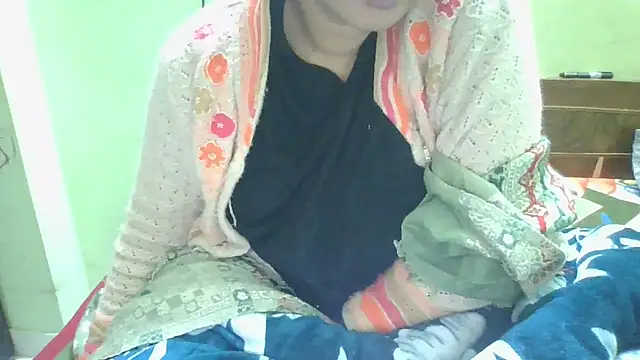 couplesuni online show from January 2026 05:25:01 AM