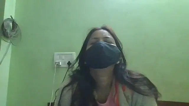 couplesuni online show from February 2026 03:46:01 AM