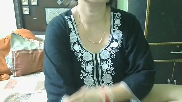 Snapshot of couplesuni chatting on September 2025 07:58:01 AM couplesuni online show from September 2025 07:58:01 AM