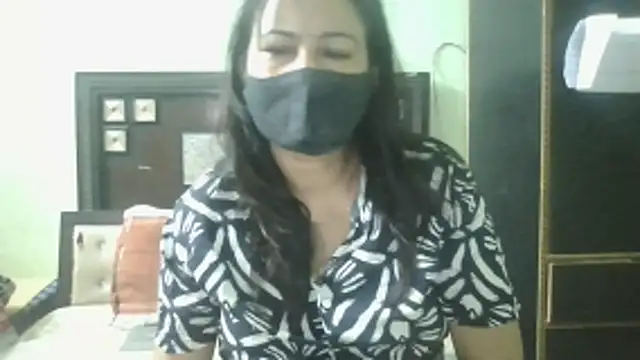 couplesuni online show from April 2026 04:08:02 AM
