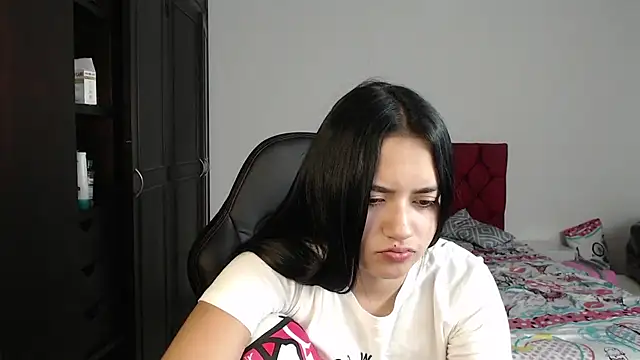 kayla k18 online show from February 2025 09:25:02 PM