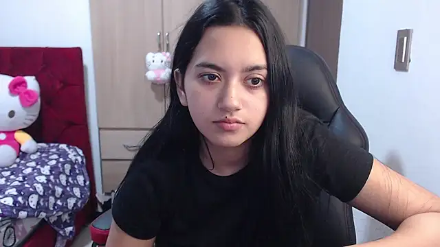 kayla k18 online show from February 2026 01:03:01 AM