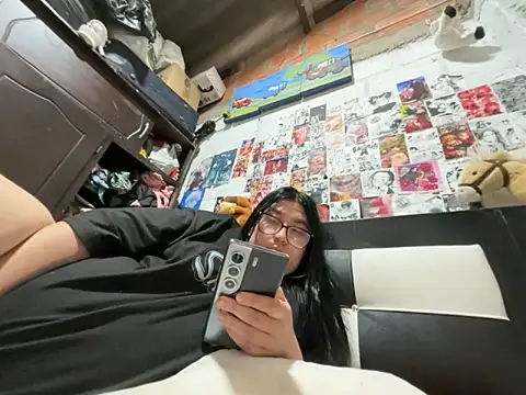 dafne19  online show from April 2026 04:46:01 AM